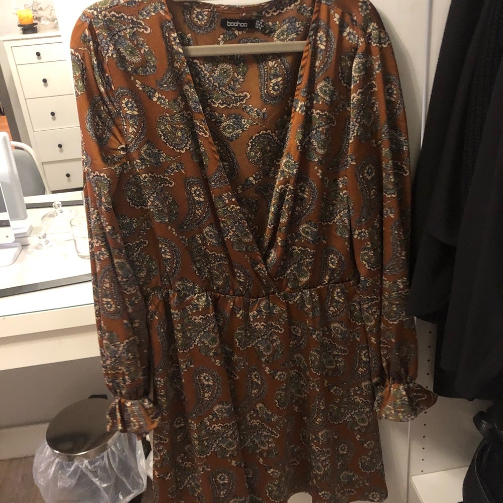 Boohoo dress